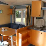 Le Balcon De Chartreuse אתר קמפינג Miribel-les-Échelles